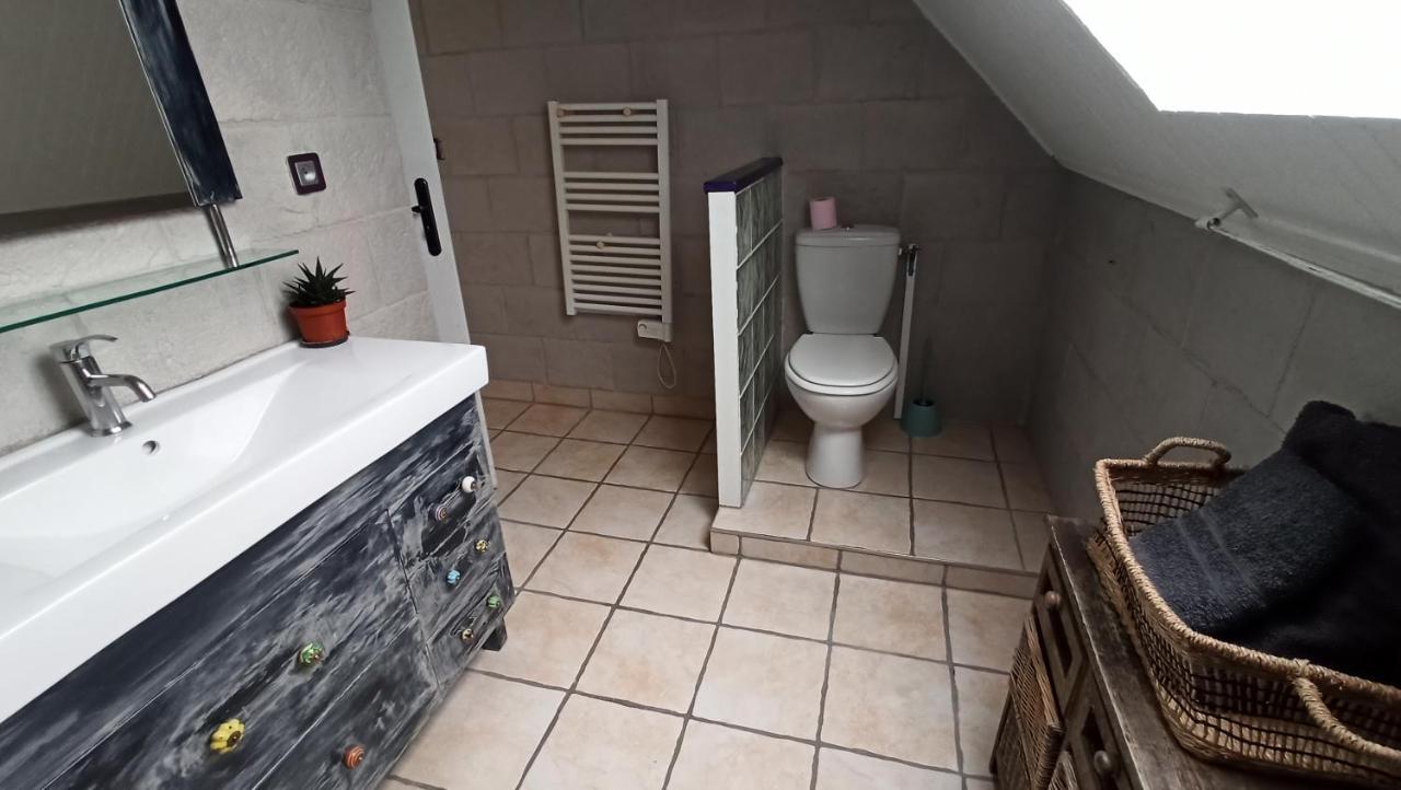 Chambres d'Hôtes Solely Saint-Clair-de-la-Tour Extérieur photo